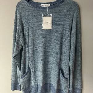 NWT Gadewake Ultra Comfy two toned blue long sleeve with pockets, size L (b21)